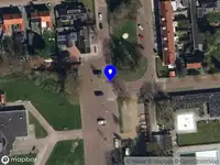 Ambulance en brandweer met grote spoed naar de Langeweg in Scheemda vanwege waarnemen gaslucht