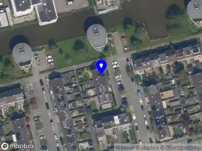 Ambulance met grote spoed naar de Wormserstraat in Rotterdam