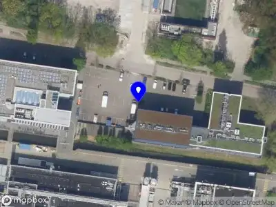 Ambulance met gepaste spoed naar de Robert Boyleweg in Leiden