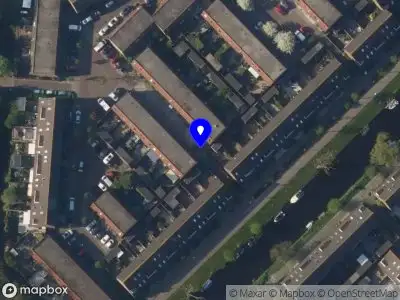 Ambulance met grote spoed naar de Lucretia van Merkenstraat in Leiden