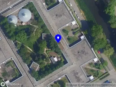 Politie naar de Mandarijnstraat in Almere vanwege aanrijding met letsel