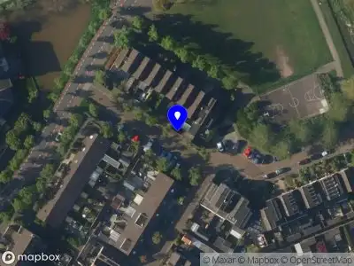 Ambulance met grote spoed naar de De Hoek in Nieuwkoop