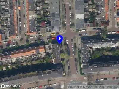 Ambulance met grote spoed naar de Van Ostadelaan in Schiedam