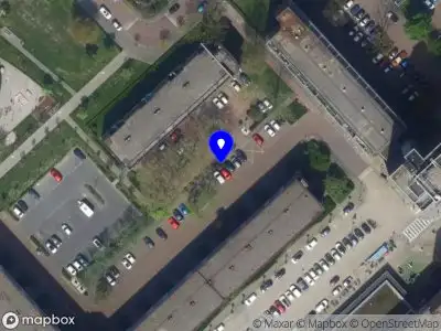 Ambulance met grote spoed naar de Kwikstaartplein in Leiderdorp