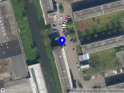 Ambulance met grote spoed naar de Dotterlei in Capelle aan den IJssel