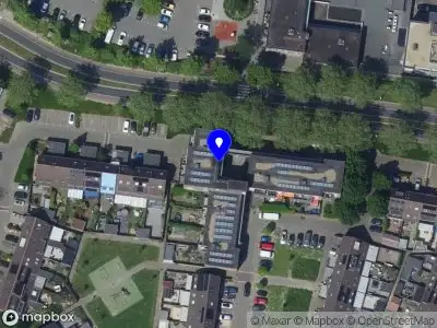 Ambulance met gepaste spoed naar de Frida Katz-erf in Dordrecht