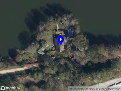 Brandweer met gepaste spoed naar de Vissersweg in Yde vanwege een buitenbrand