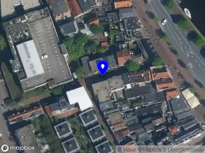 Ambulance met gepaste spoed naar de Burretstraat in Haarlem