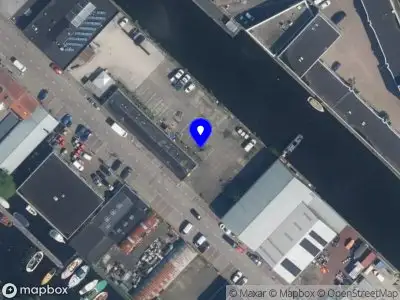 112 melding Ambulance met grote spoed naar de Den Brielstraat in Amsterdam