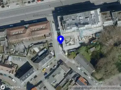 Brandweer met grote spoed naar de Van Brakelstraat in Eindhoven vanwege voertuigbrand