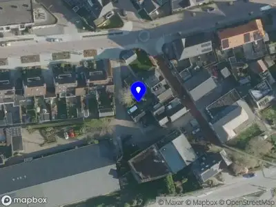 Ambulance met grote spoed naar de Prinses Margrietstraat in Arkel