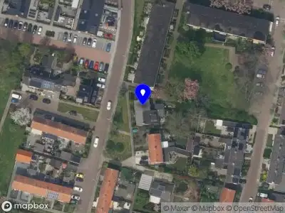 Ambulance met grote spoed naar de Wilhelminalaan in Zwartewaal