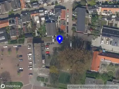 Ambulance met gepaste spoed naar de Graze Weitje in Rotterdam