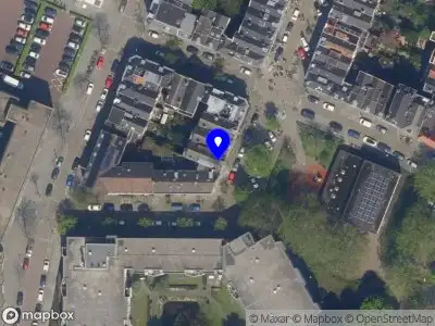 Ambulance met grote spoed naar de Sionstraat in Rotterdam