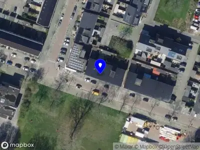 Ambulance met gepaste spoed naar de Gebbeweg in Hoogvliet Rotterdam