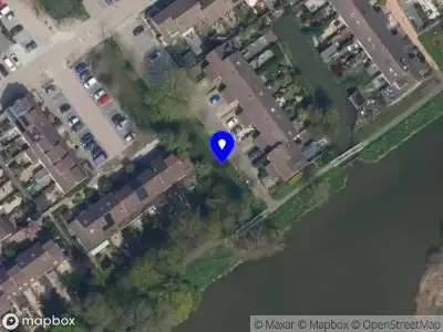 Ambulance met grote spoed naar de Librije in Capelle aan den IJssel