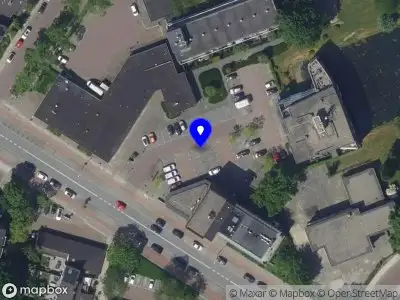 Ambulance met grote spoed naar de Troelstraplein in Zwijndrecht