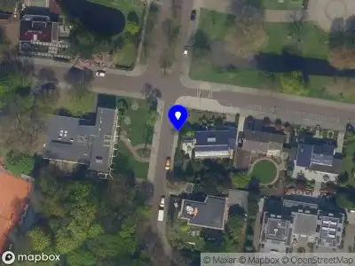 Ambulance met gepaste spoed naar de Stadhouderslaan in Schiedam