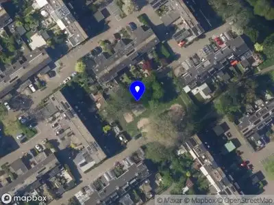 Ambulance met grote spoed naar de Wildenborch in Leidschendam