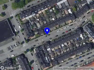 Brandweer met grote spoed naar de Matthijs Marisstraat in Dordrecht vanwege gebouwbrand