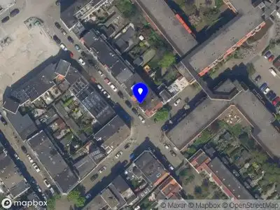 Ambulance met gepaste spoed naar de Fabristraat in Schiedam