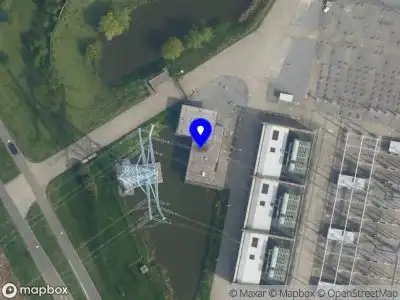 Ambulance met grote spoed naar de Laan van Wateringse Veld in Wateringen