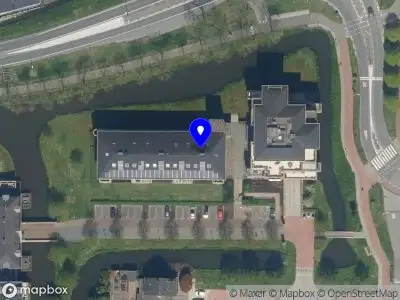 Ambulance met grote spoed naar de Arend van Arkellaan in Bergambacht