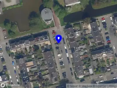 Ambulance met grote spoed naar de Van Epenstraat in Rotterdam