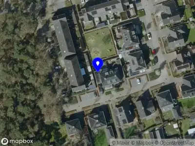 Brandweer met gepaste spoed naar de Hof in Bergeijk vanwege een liftopsluiting