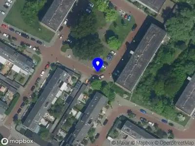 Ambulance met gepaste spoed naar de Vierkante Bos in IJmuiden