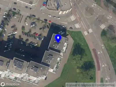 Ambulance met grote spoed naar de Oostmaaslaan in Rotterdam