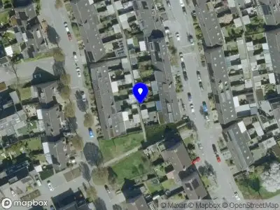 Brandweer met gepaste spoed naar de Vlaggenhei in Veldhoven vanwege gebouwbrand