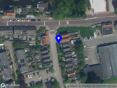 Ambulance met grote spoed naar de Adriaan Roggestraat in Zaandam