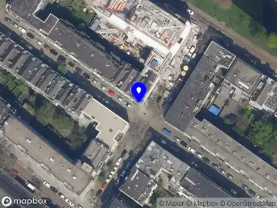 Ambulance met gepaste spoed naar de Agniesestraat in Rotterdam