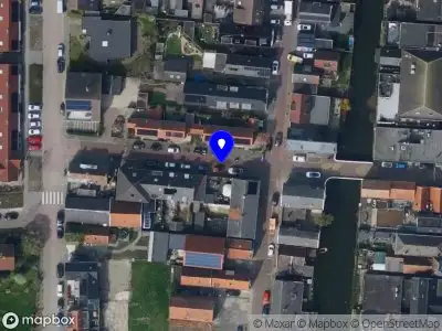 Brandweer met gepaste spoed naar de Kievitstraat in Numansdorp vanwege een buitenbrand