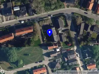 Brandweer en politie met grote spoed naar de H.F.Dresselhuisstraat in Bad Nieuweschans vanwege middelgrote brand