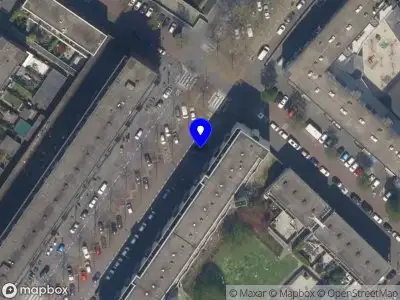 Ambulance met gepaste spoed naar de Vuurplaat in Rotterdam