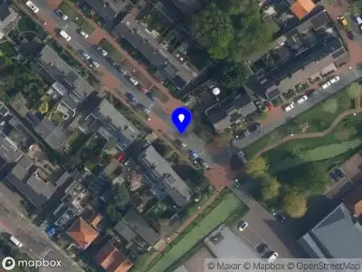 Brandweer met gepaste spoed naar de Maria van Oosterwijckstraat in Nootdorp vanwege afhijsen patient