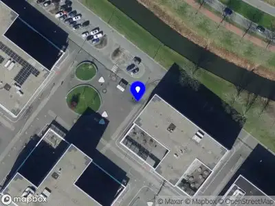 Ambulance met gepaste spoed naar de Elritsstraat in Hoogvliet Rotterdam