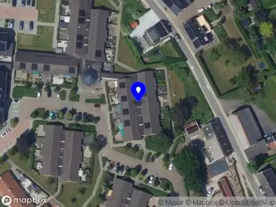 Ambulance met grote spoed naar de De Erker in Werkendam