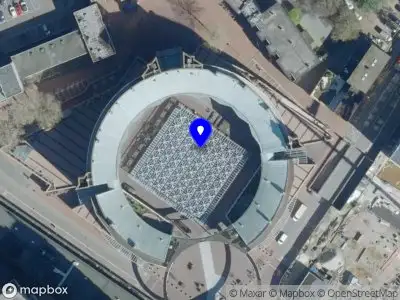 Politie naar de Arena in 's-Hertogenbosch vanwege schietincident