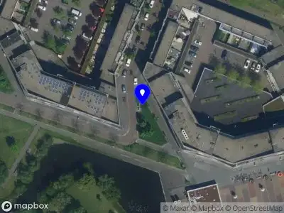 Ambulance met gepaste spoed naar de Garmt Stuivelingstraat in Haarlem