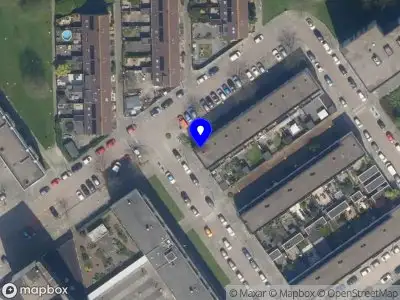 Ambulance met grote spoed naar de Vennipperstraat in Rotterdam
