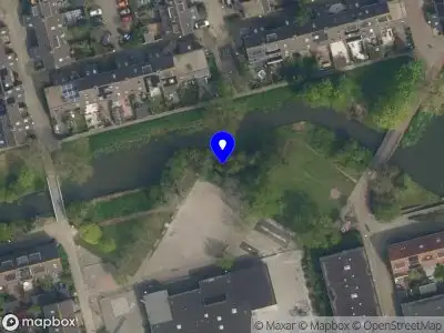 Ambulance met grote spoed naar de Mandelastraat in Delft