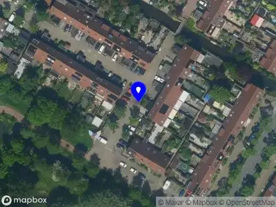 Ambulance en brandweer met grote spoed naar de Drietandstraat in Purmerend vanwege grote brand