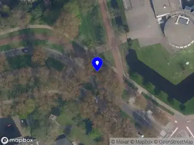 Ambulance met gepaste spoed naar de President Rooseveltweg in Rotterdam