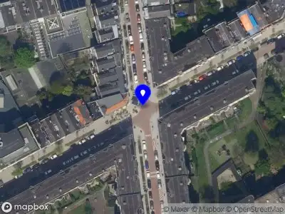 Ambulance met gepaste spoed naar de Saftlevenstraat in Rotterdam
