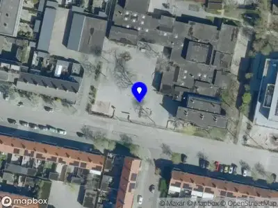 Brandweer met grote spoed naar de Waalstraat in 's-Hertogenbosch