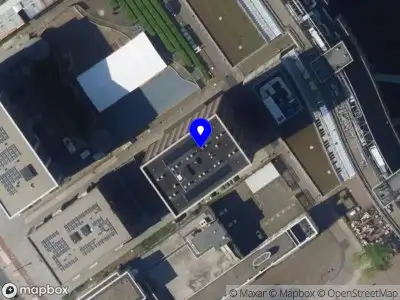 Ambulance met grote spoed naar de Leemansplein in 's-Gravenhage