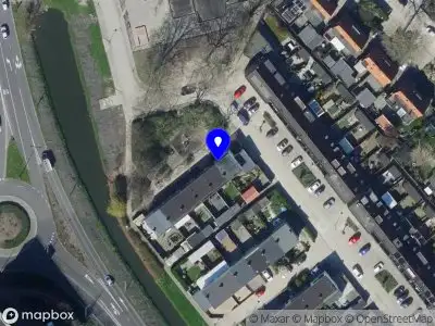 Brandweer met gepaste spoed naar de Jan Evertsenstraat in Spijkenisse